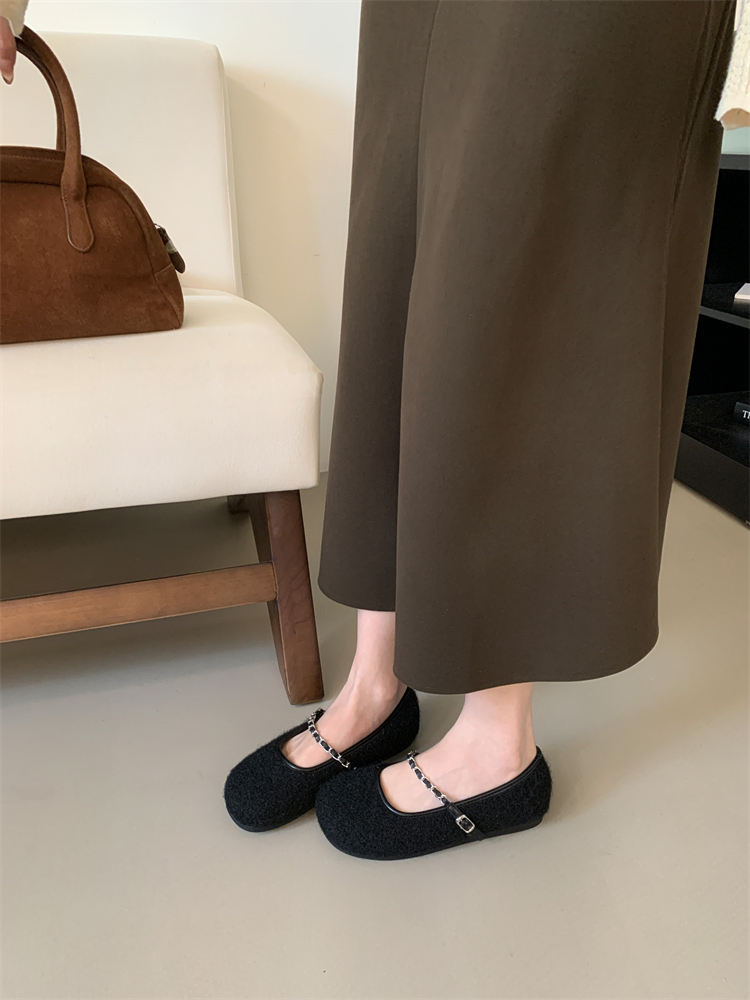 Chanel Style Grandma Shoes Women 2024 Autumn Winter New Velvet Soft Sole Mary Jane Flats Metal Chain Fur Shoes - Image 4
